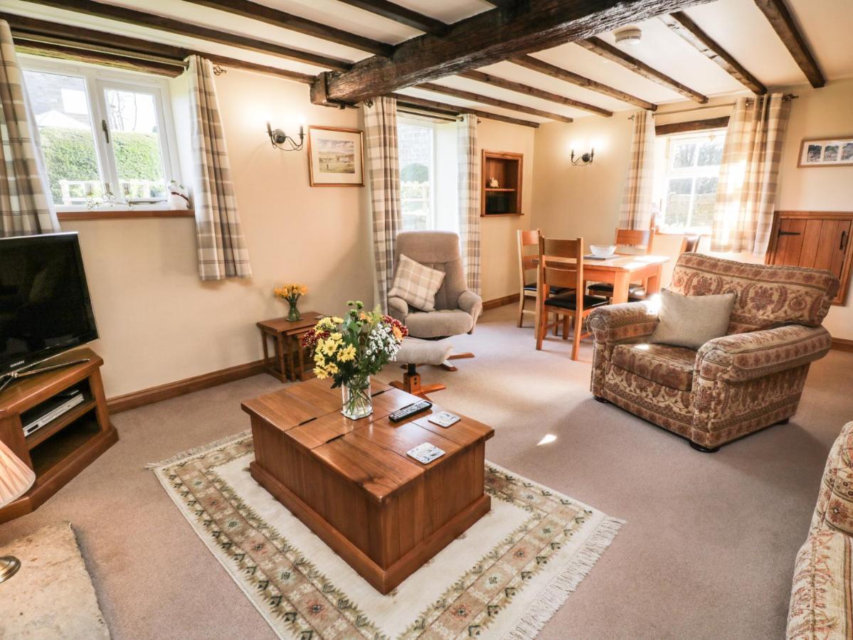 The Piggery Villa Whitby Exterior photo