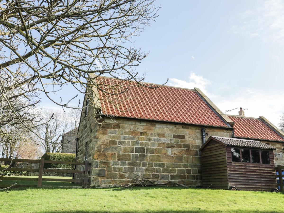 The Piggery Villa Whitby Exterior photo